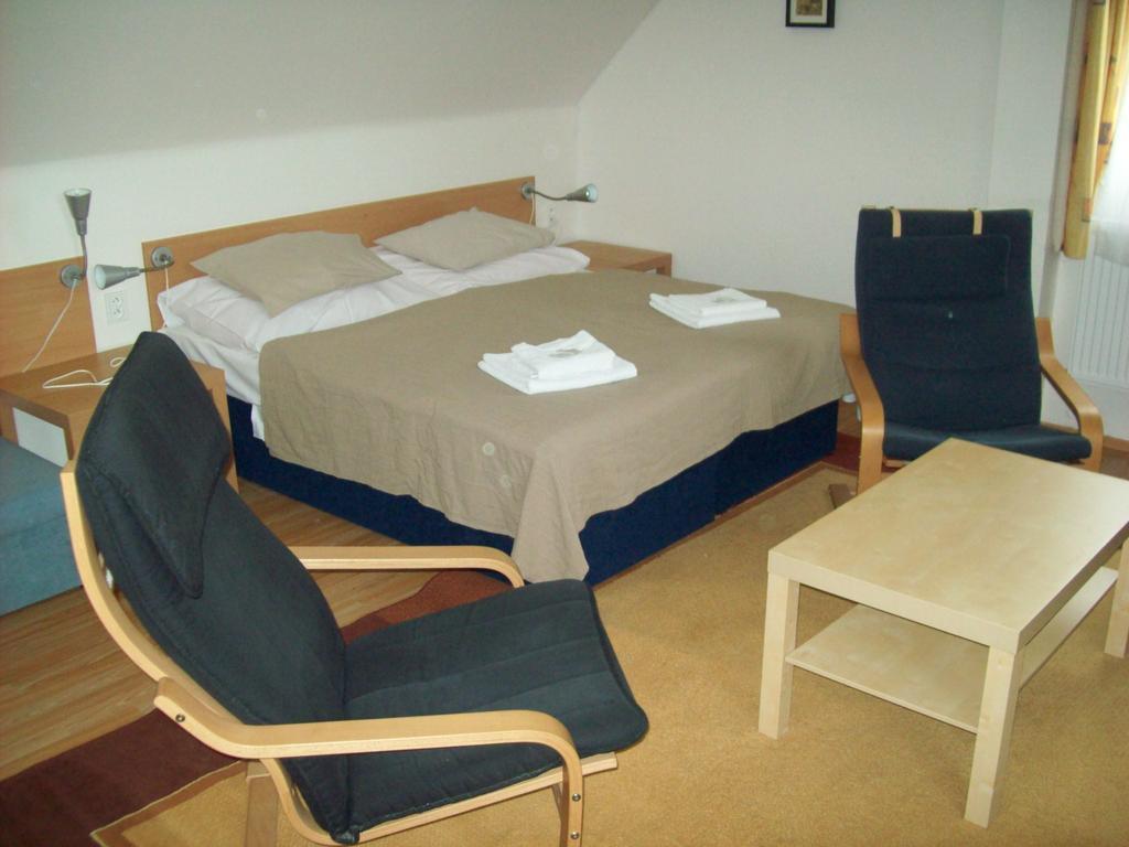 Hotel U Lip Trojanovice Frenštát pod Radhoštěm Δωμάτιο φωτογραφία
