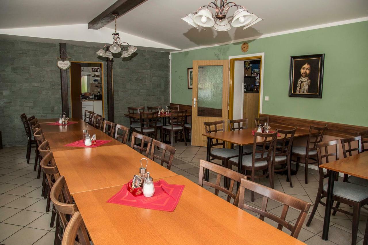 Hotel U Lip Trojanovice Frenštát pod Radhoštěm Εξωτερικό φωτογραφία